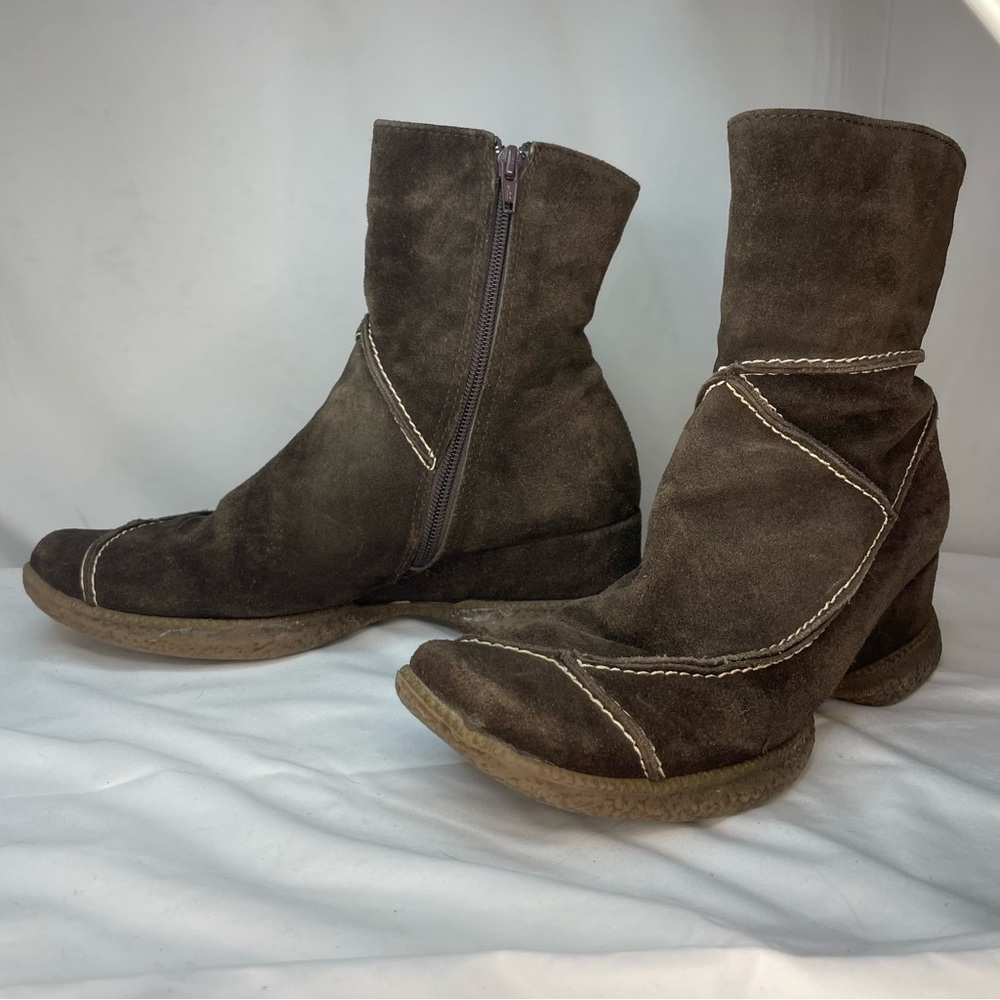 J.K. ACID brown suede ankle boots size 39 or 8.5 side zip shoes